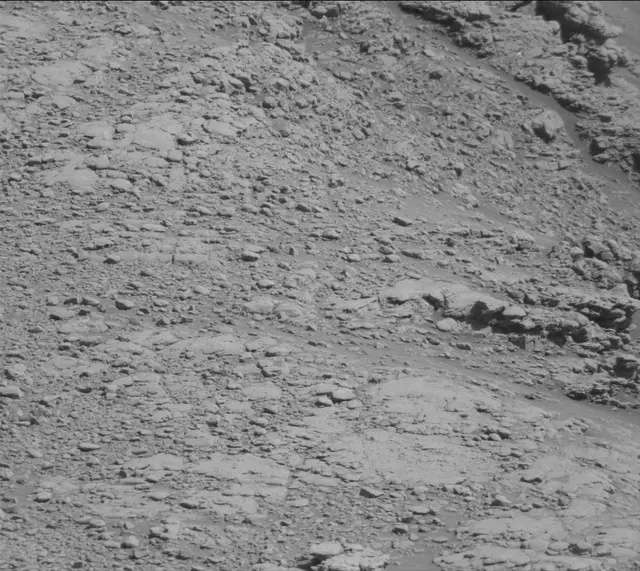 Sol 2588: Mast Camera (Mastcam)