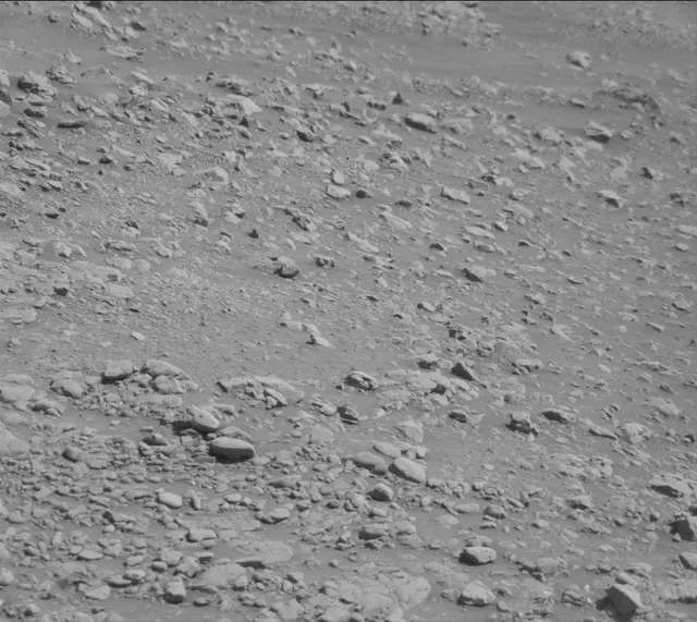 Sol 2588: Mast Camera (Mastcam)