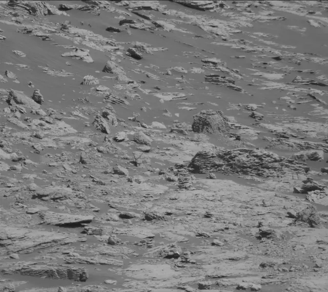 Sol 2588: Mast Camera (Mastcam)