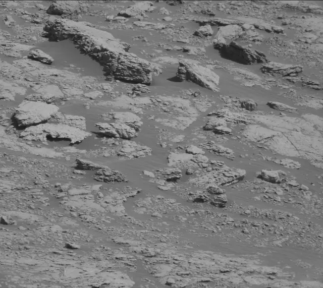 Sol 2588: Mast Camera (Mastcam)