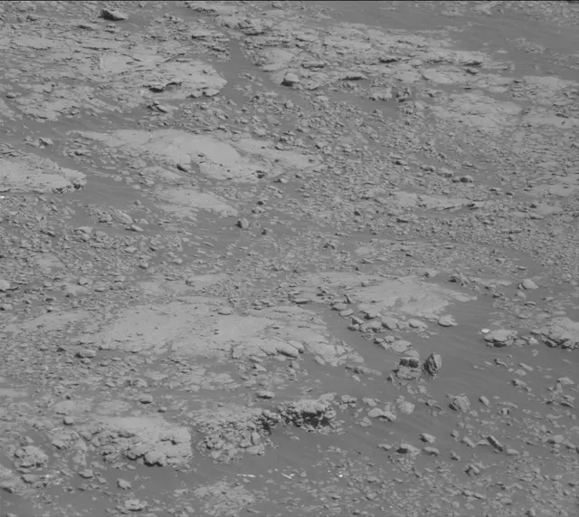 Sol 2588: Mast Camera (Mastcam)