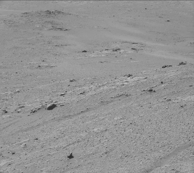 Sol 2589: Mast Camera (Mastcam)