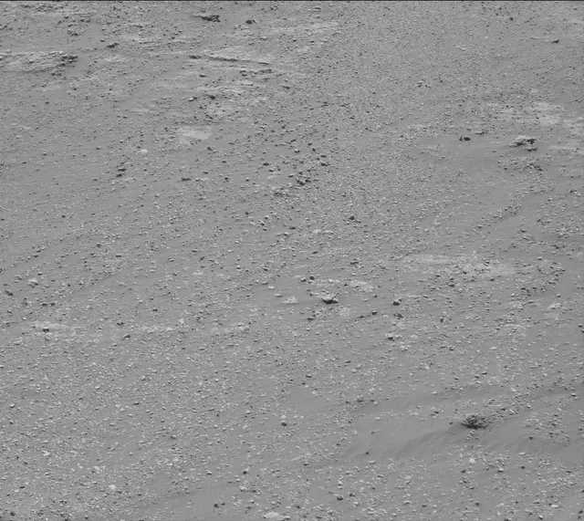 Sol 2589: Mast Camera (Mastcam)
