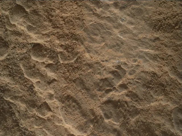 Sol 2589: Mars Hand Lens Imager (MAHLI)
