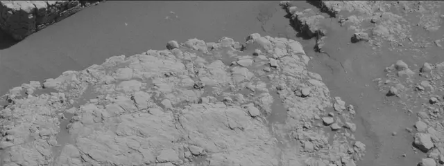 Sol 2590: Mast Camera (Mastcam)