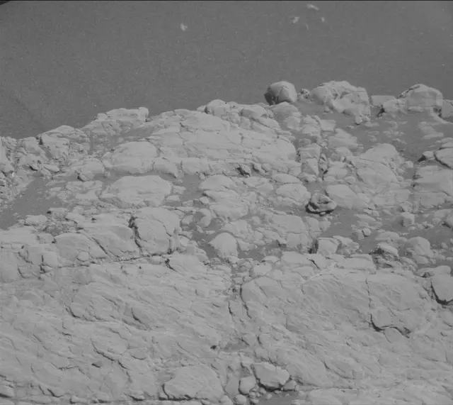 Sol 2590: Mast Camera (Mastcam)