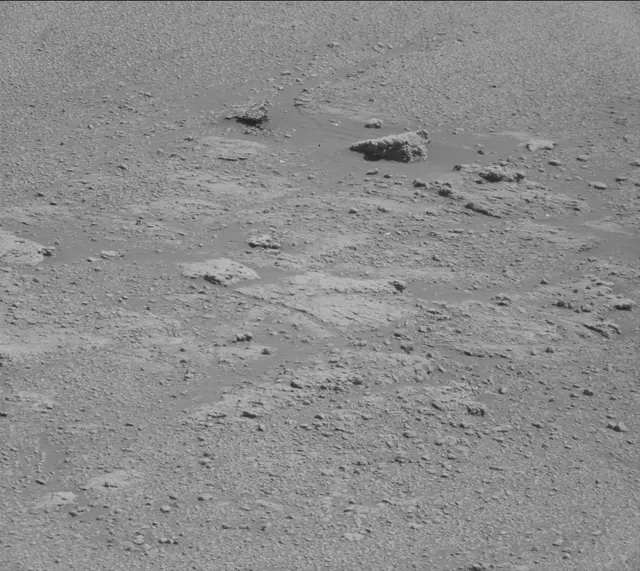 Sol 2590: Mast Camera (Mastcam)