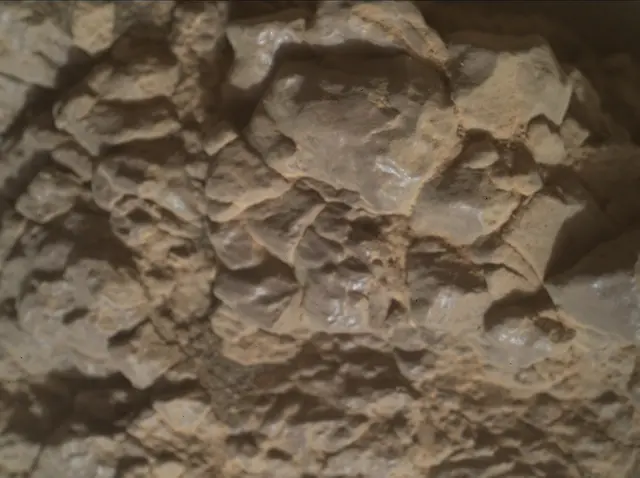 Sol 2591: Mars Hand Lens Imager (MAHLI)