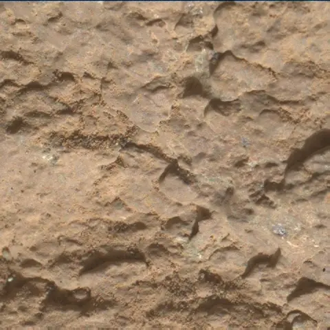 Sol 2591: Mars Hand Lens Imager (MAHLI)