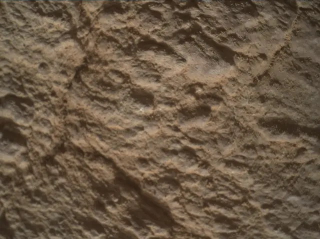 Sol 2591: Mars Hand Lens Imager (MAHLI)