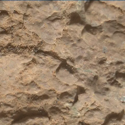 Sol 2591: Mars Hand Lens Imager (MAHLI)