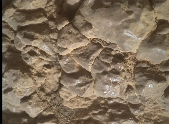 Sol 2591: Mars Hand Lens Imager (MAHLI)