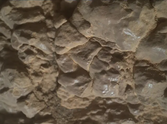 Sol 2591: Mars Hand Lens Imager (MAHLI)