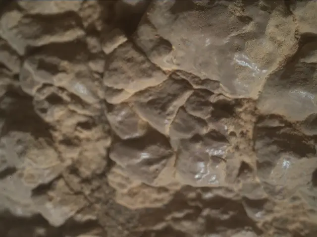 Sol 2591: Mars Hand Lens Imager (MAHLI)