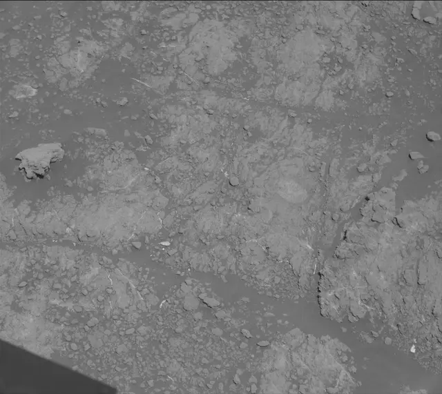 Sol 2592: Mast Camera (Mastcam)