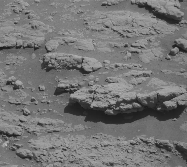 Sol 2592: Mast Camera (Mastcam)