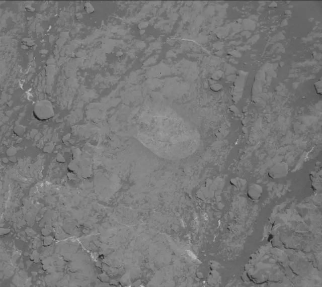 Sol 2592: Mast Camera (Mastcam)