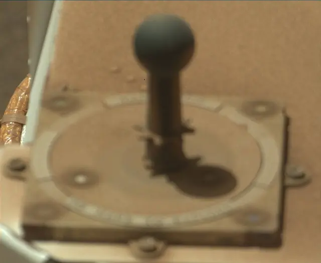 Sol 2592: Mast Camera (Mastcam)