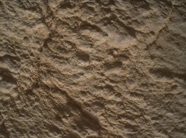 Sol 2592: Mars Hand Lens Imager (MAHLI)