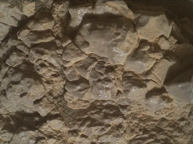 Sol 2592: Mars Hand Lens Imager (MAHLI)