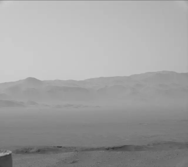 Sol 2593: Mast Camera (Mastcam)