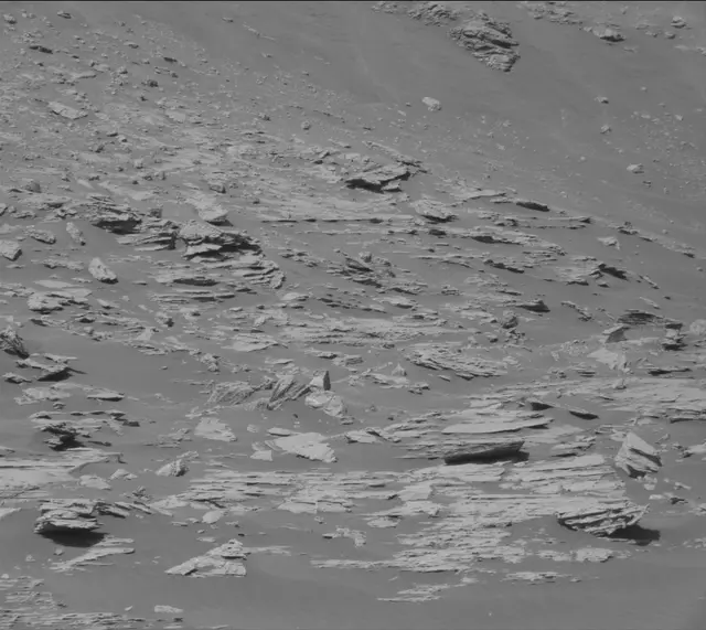 Sol 2594: Mast Camera (Mastcam)