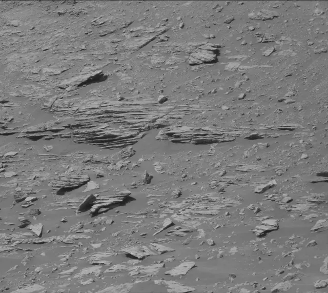 Sol 2594: Mast Camera (Mastcam)