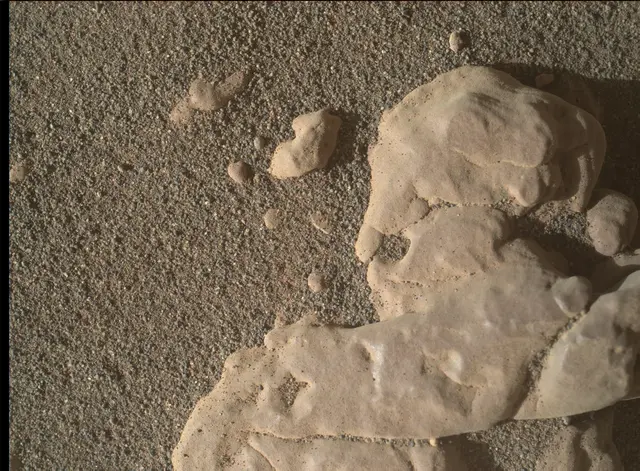 Sol 2594: Mars Hand Lens Imager (MAHLI)