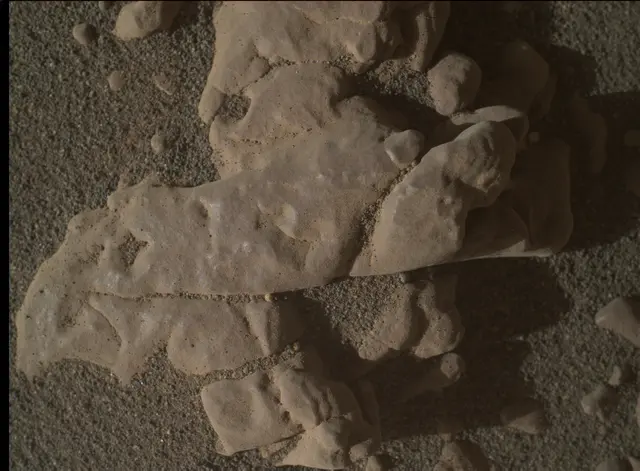 Sol 2594: Mars Hand Lens Imager (MAHLI)
