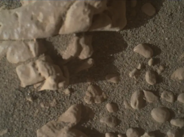 Sol 2594: Mars Hand Lens Imager (MAHLI)