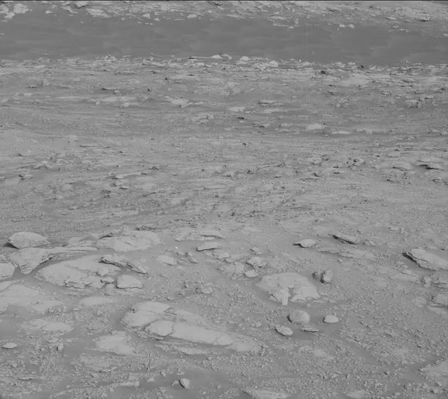 Sol 2595: Mast Camera (Mastcam)