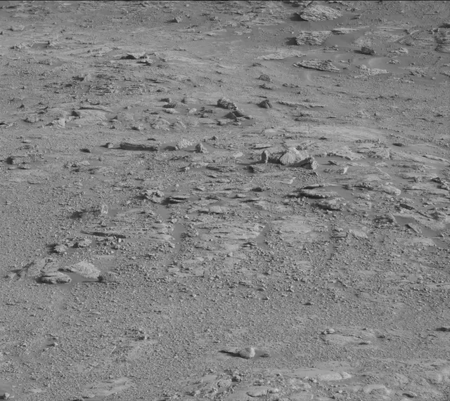 Sol 2595: Mast Camera (Mastcam)