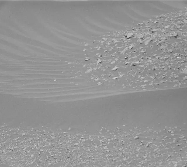 Sol 2595: Mast Camera (Mastcam)