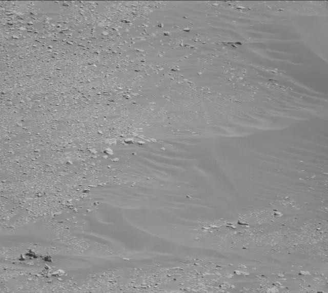 Sol 2595: Mast Camera (Mastcam)