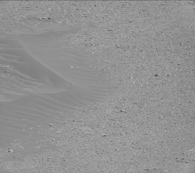Sol 2595: Mast Camera (Mastcam)