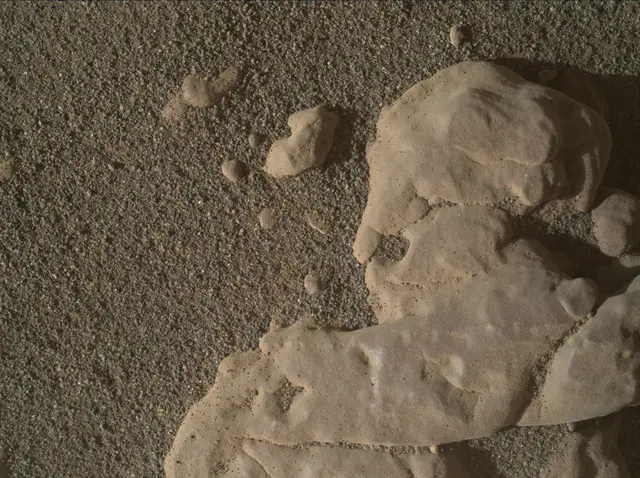 Sol 2595: Mars Hand Lens Imager (MAHLI)