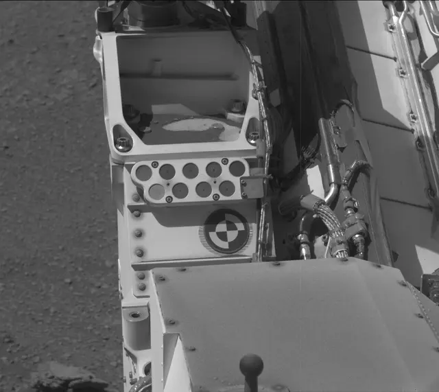 Sol 2596: Mast Camera (Mastcam)