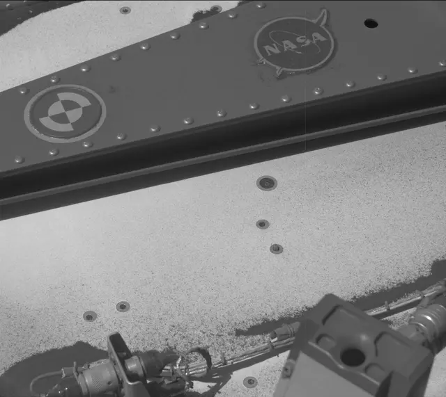 Sol 2596: Mast Camera (Mastcam)