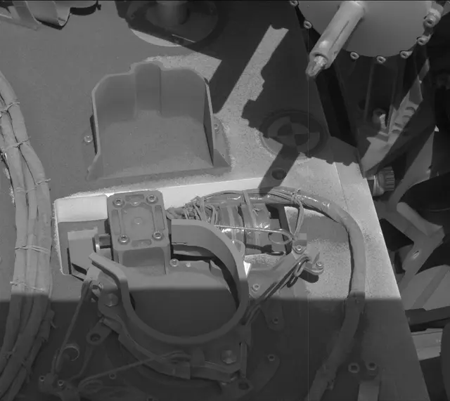 Sol 2596: Mast Camera (Mastcam)