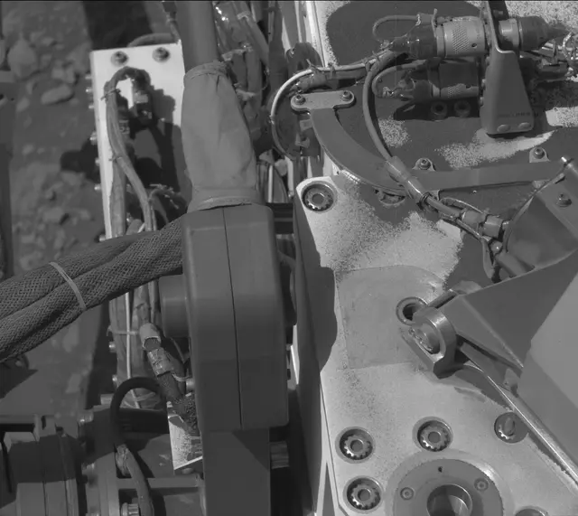 Sol 2596: Mast Camera (Mastcam)