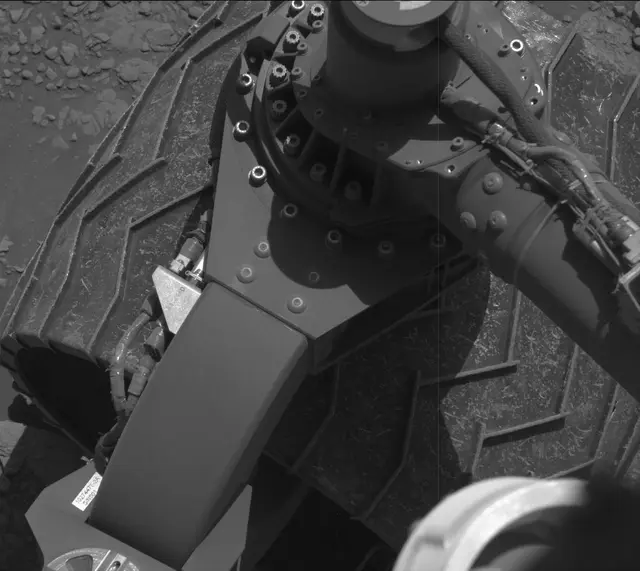 Sol 2596: Mast Camera (Mastcam)