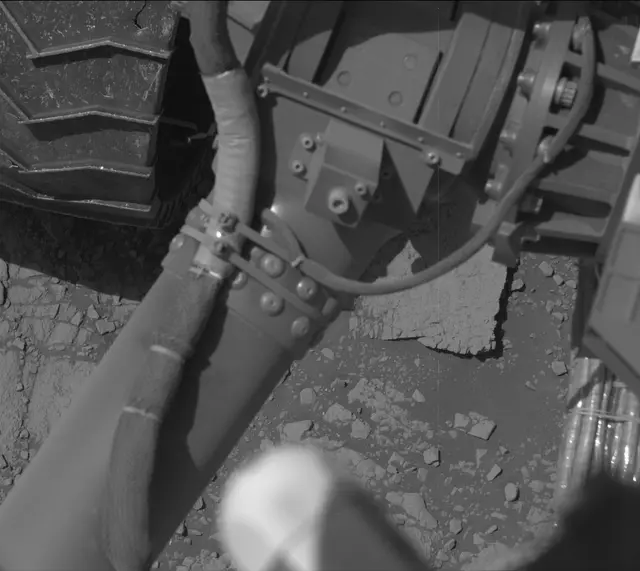 Sol 2596: Mast Camera (Mastcam)