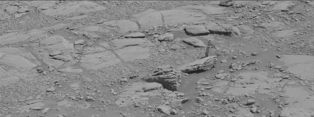 Sol 2597: Mast Camera (Mastcam)