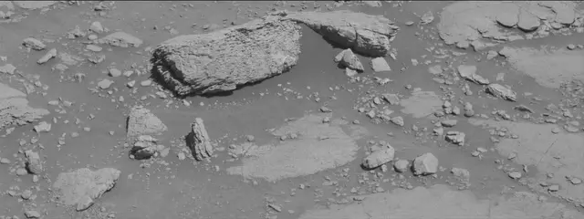 Sol 2597: Mast Camera (Mastcam)