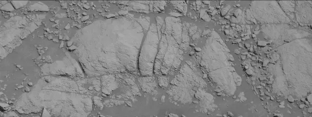 Sol 2597: Mast Camera (Mastcam)