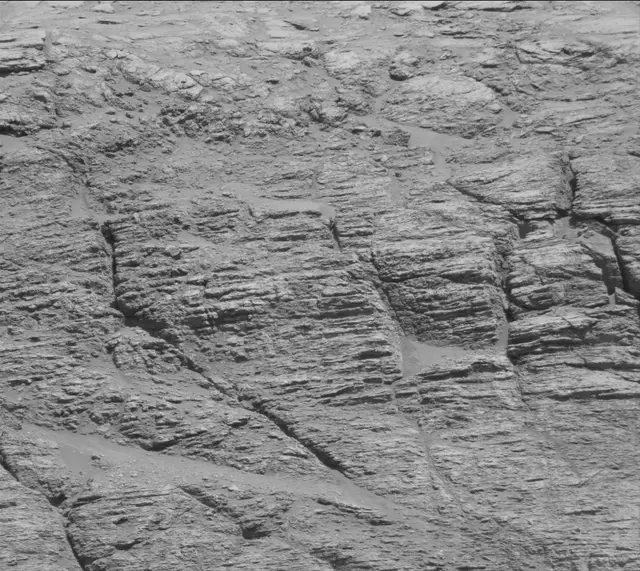 Sol 2597: Mast Camera (Mastcam)
