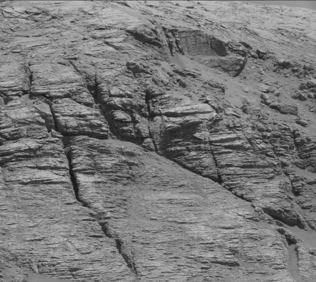 Sol 2597: Mast Camera (Mastcam)