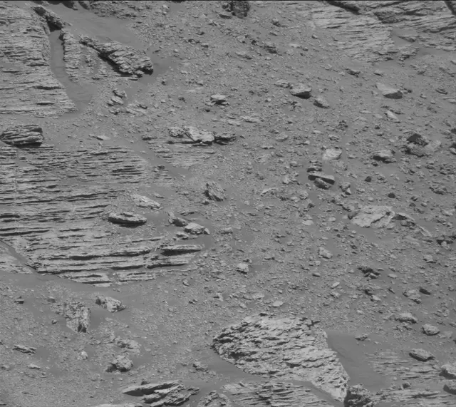 Sol 2597: Mast Camera (Mastcam)
