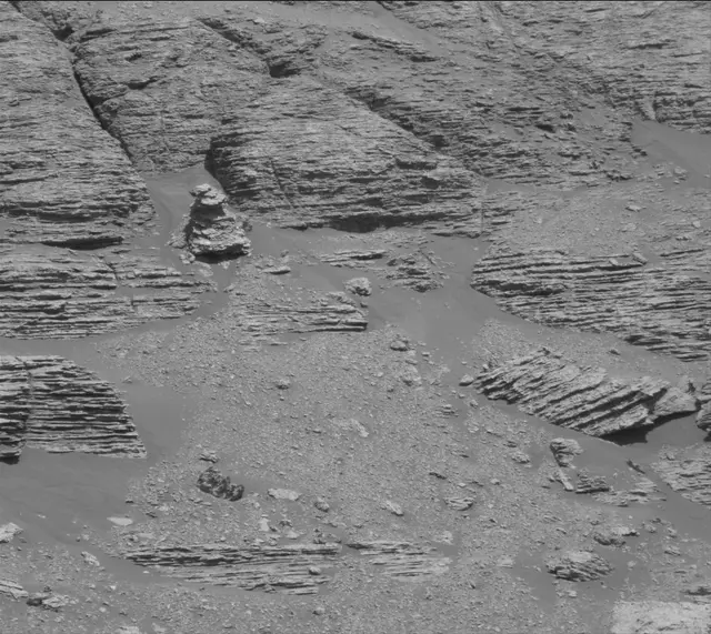 Sol 2597: Mast Camera (Mastcam)