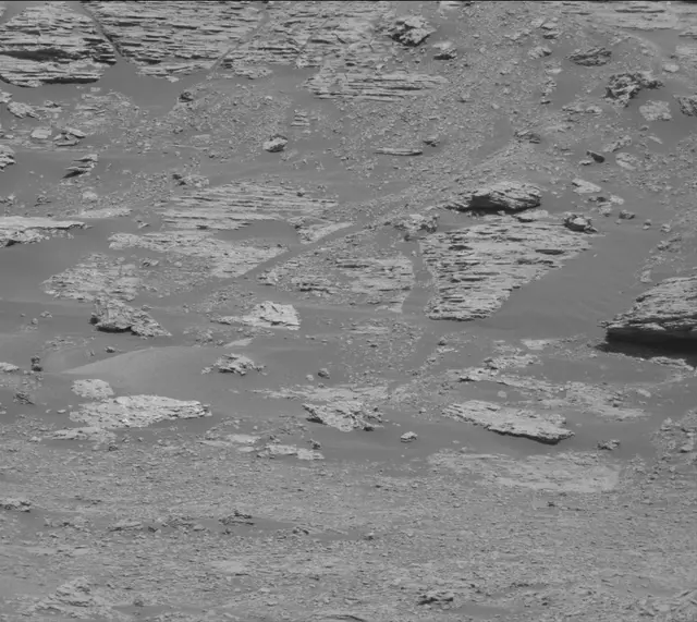 Sol 2597: Mast Camera (Mastcam)